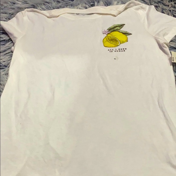 A classic crew t shirt with lemon pun! - Picture 1 of 4